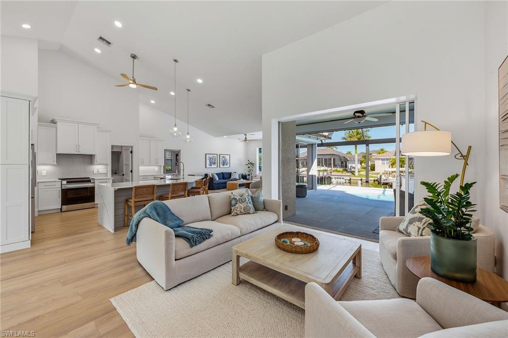 MARCO BEACH - Residential