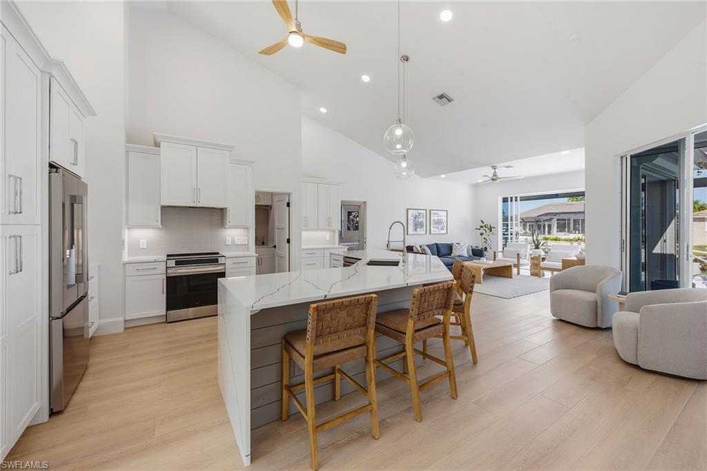 MARCO BEACH - Residential