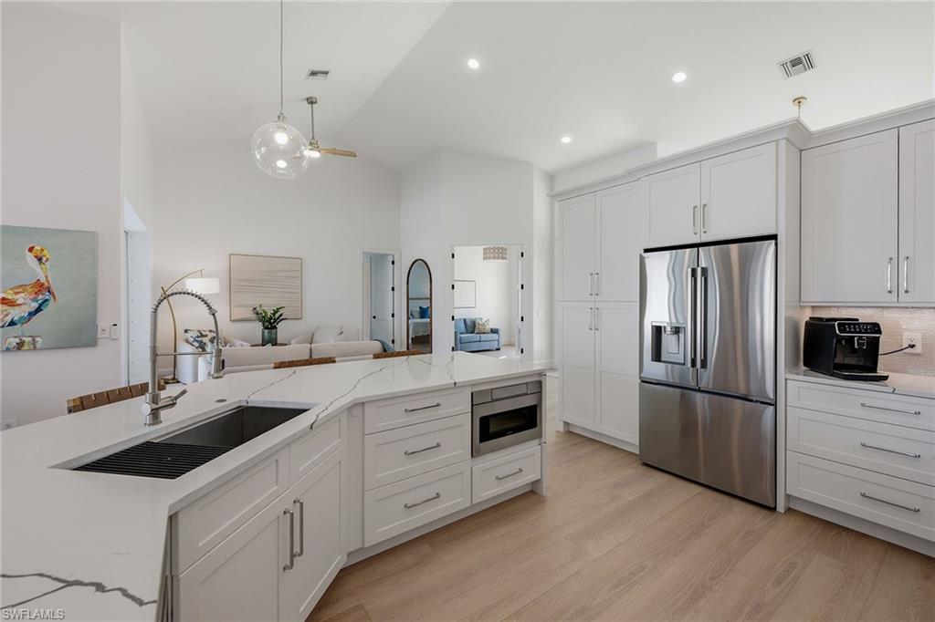 MARCO BEACH - Residential