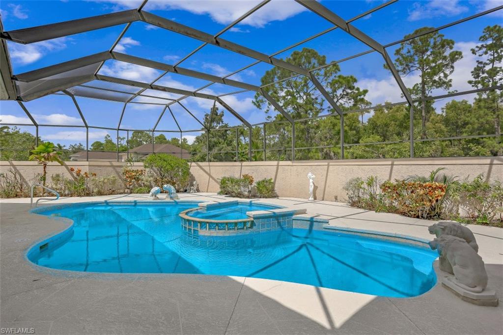 LIVINGSTON WOODS - Residential