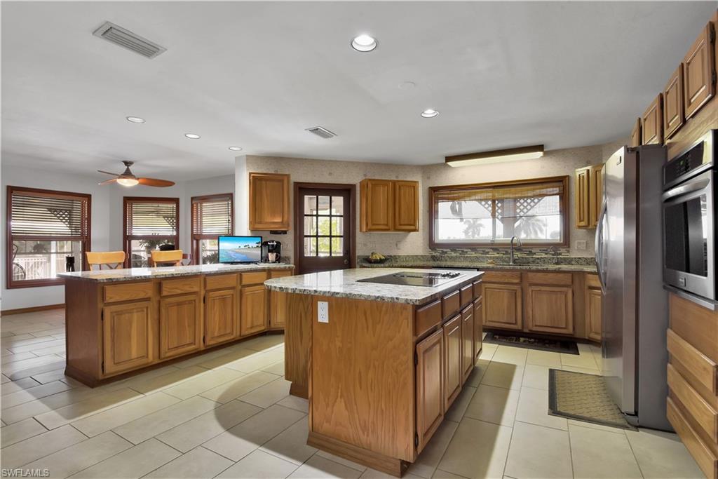 PALM ISLES - Residential