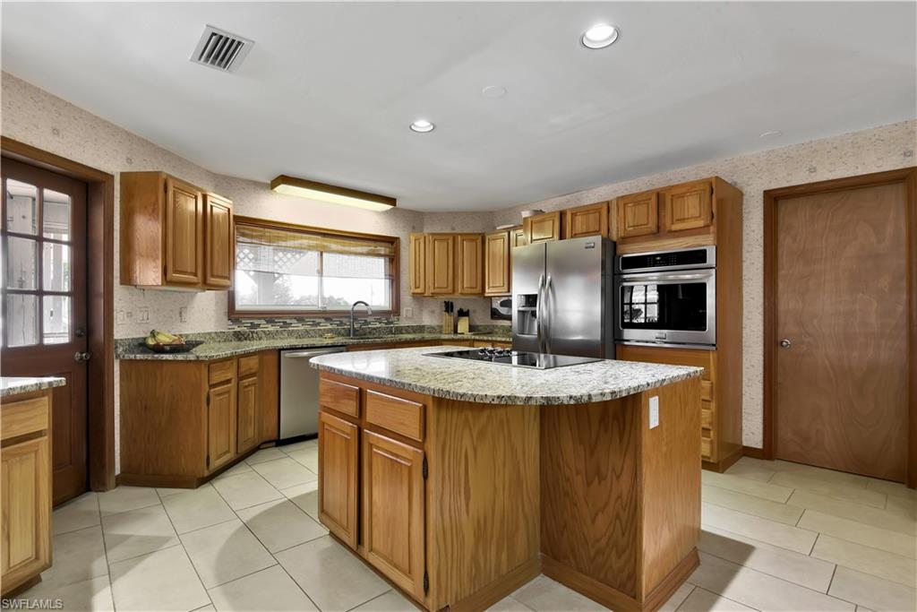 PALM ISLES - Residential