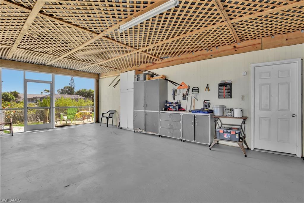 PALM ISLES - Residential