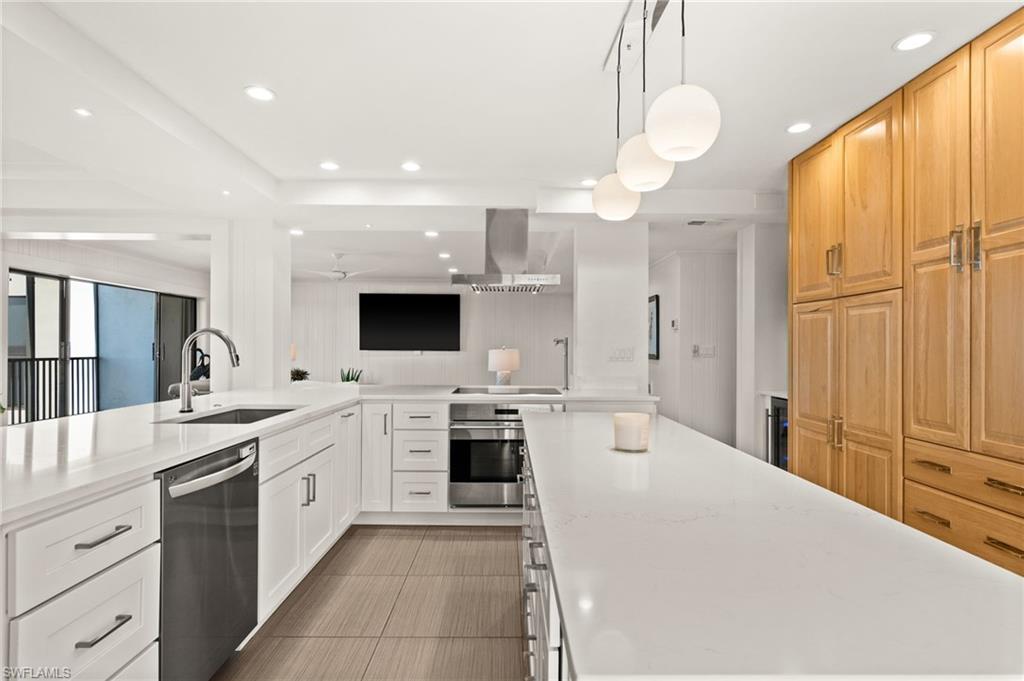 POINTE ROYALE - Residential