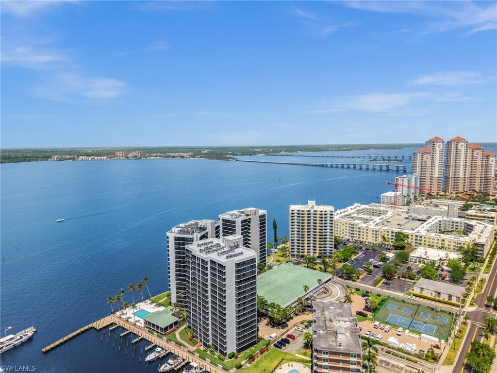 POINTE ROYALE - Residential