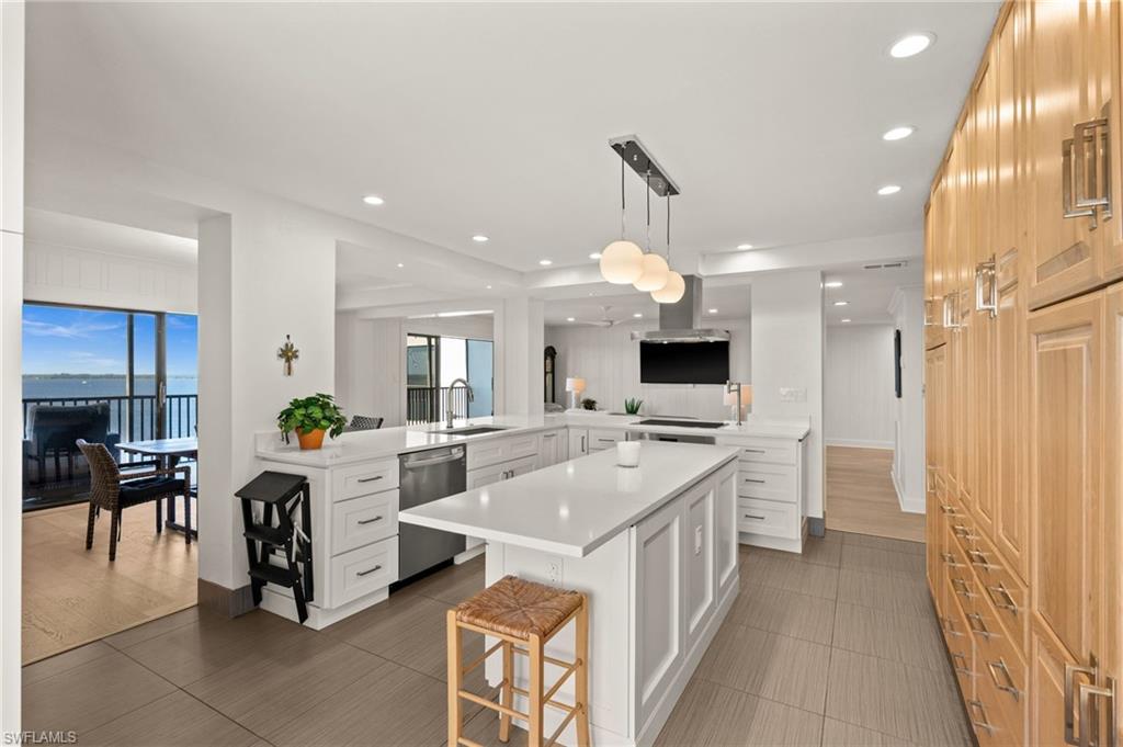 POINTE ROYALE - Residential