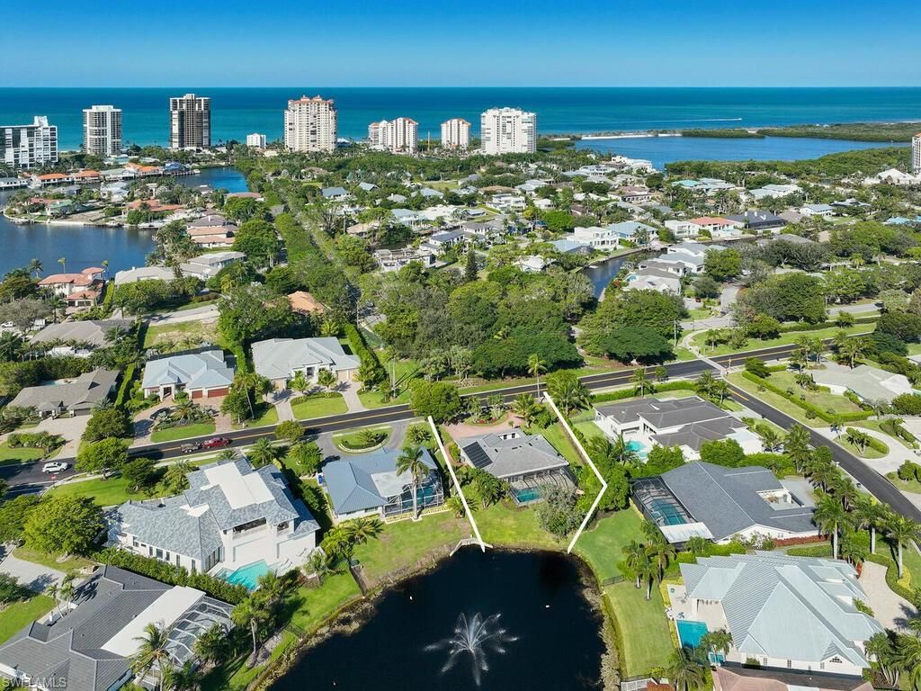 Photo of 4916 Crayton RD, NAPLES, FL 34103 (MLS # 225076457)