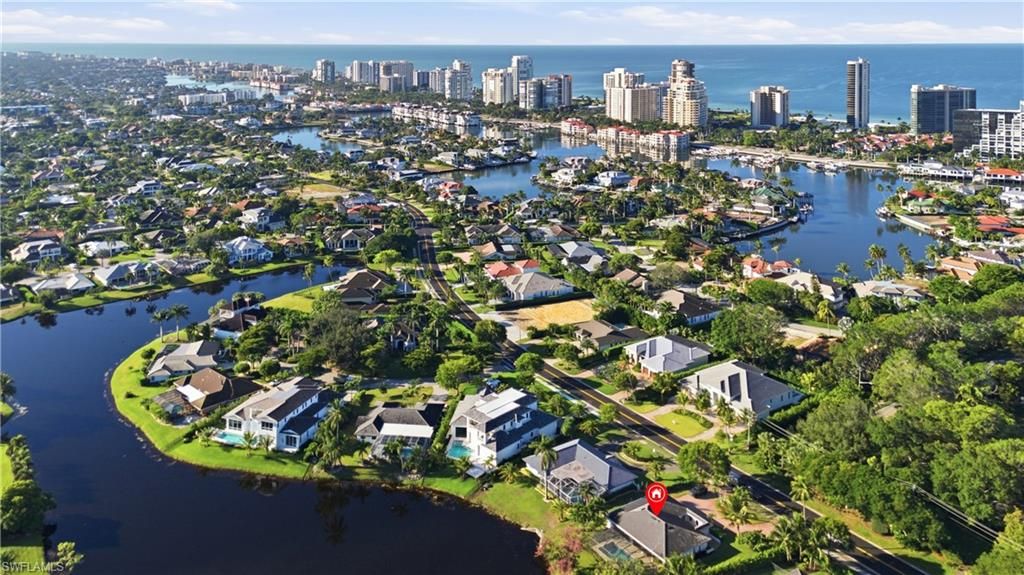 Photo of 4916 Crayton RD, NAPLES, FL 34103 (MLS # 225076457)