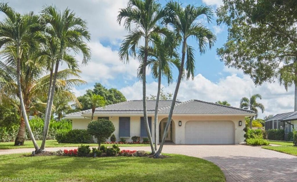 Photo of 4916 Crayton RD, NAPLES, FL 34103 (MLS # 225076457)