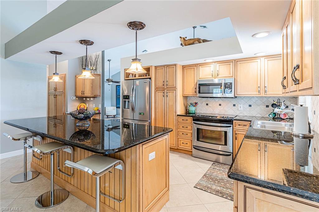 PORT OF THE ISLANDS - Residential