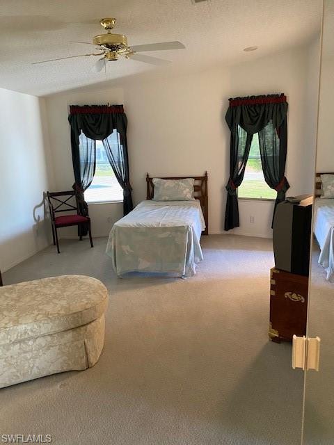 RIVERWOOD - Residential