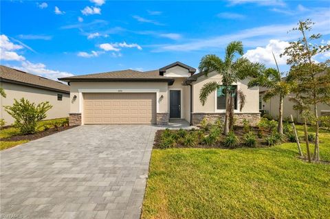 1698 Saddlewood CIR PORT CHARLOTTE FL 33953