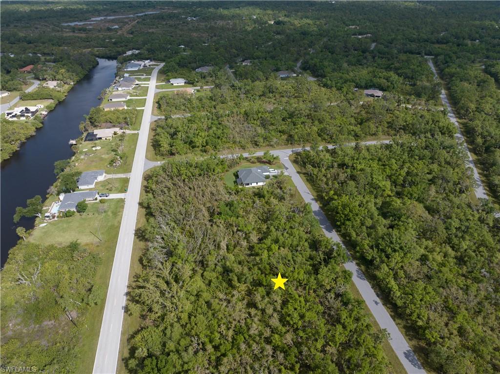 PORT CHARLOTTE - Land