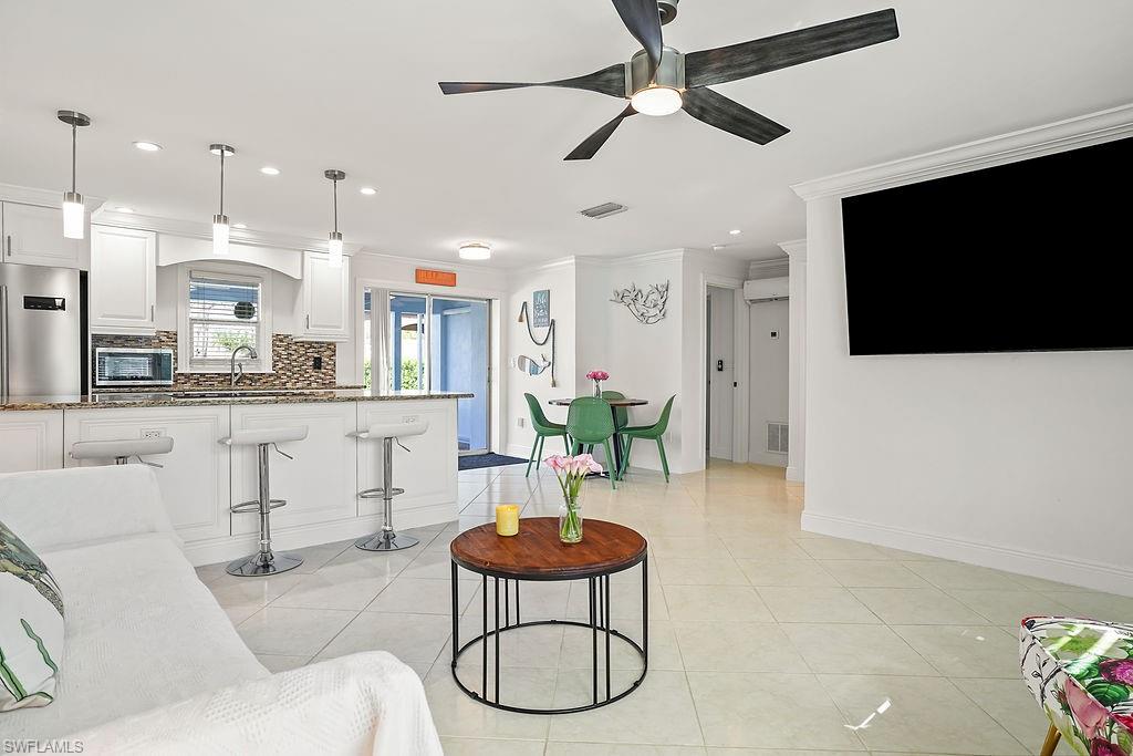 NAPLES PARK - Residential