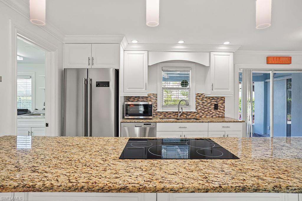 NAPLES PARK - Residential