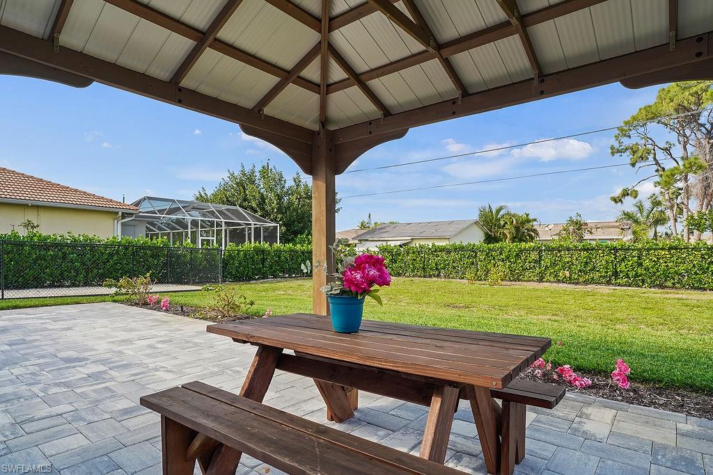 NAPLES PARK - Residential