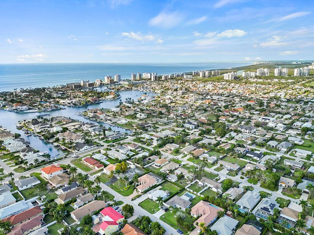 NAPLES PARK - Residential