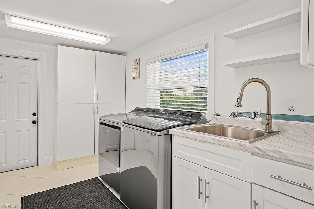 NAPLES PARK - Residential