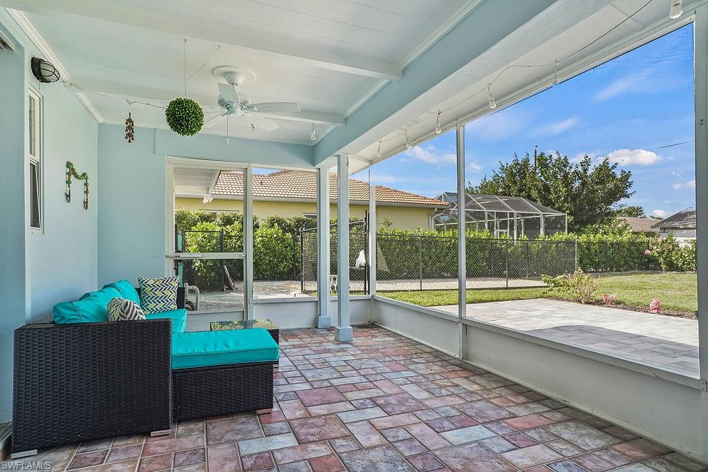 NAPLES PARK - Residential