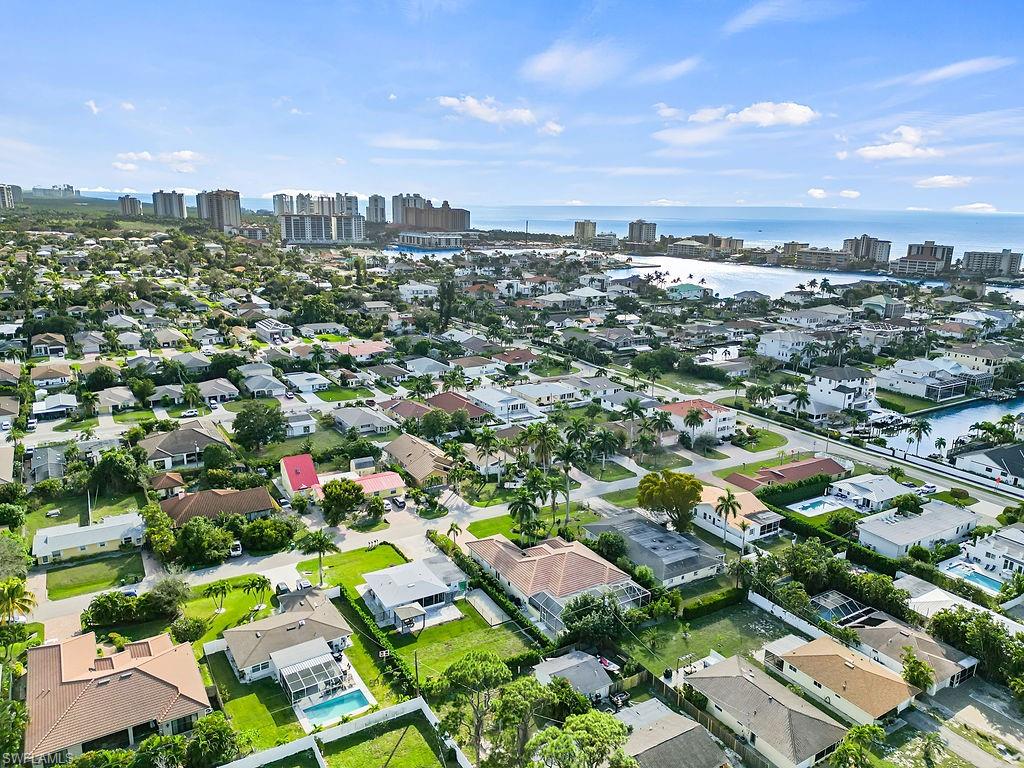 NAPLES PARK - Residential