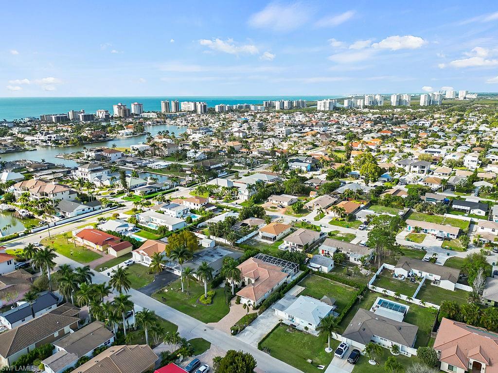 NAPLES PARK - Residential