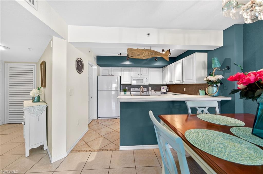 THE RESIDENCE - Residential