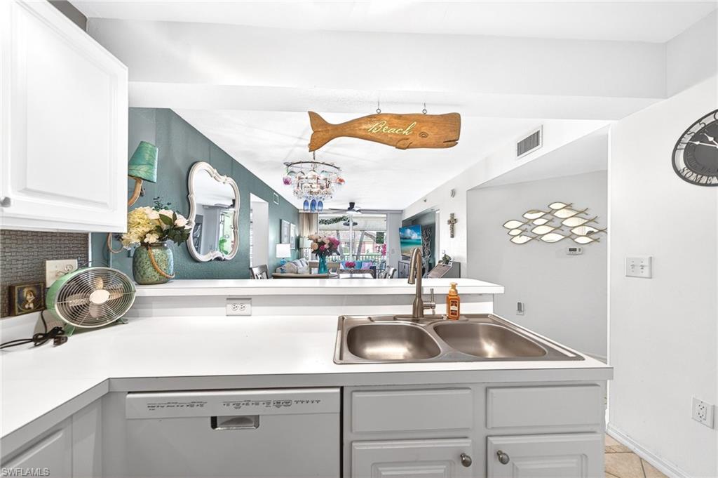 THE RESIDENCE - Residential