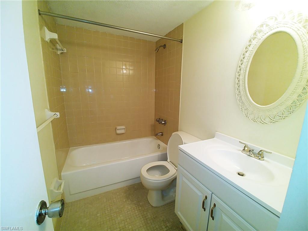 FOXMOOR CONDO - Residential