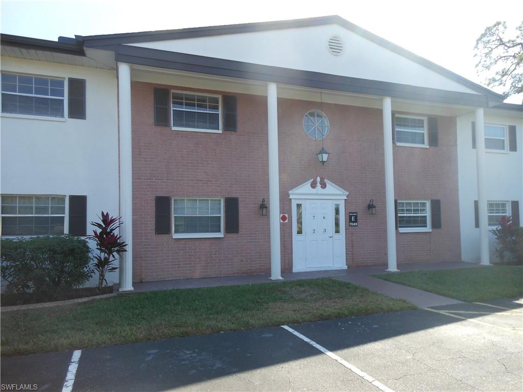 FOXMOOR CONDO - Residential