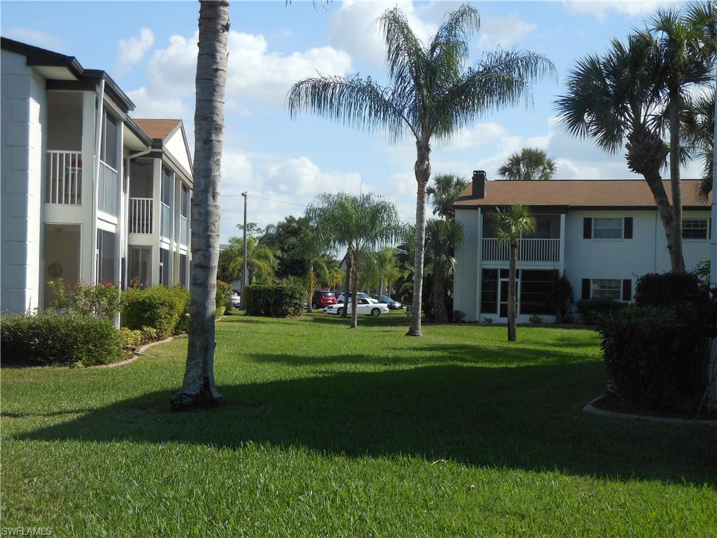 FOXMOOR CONDO - Residential