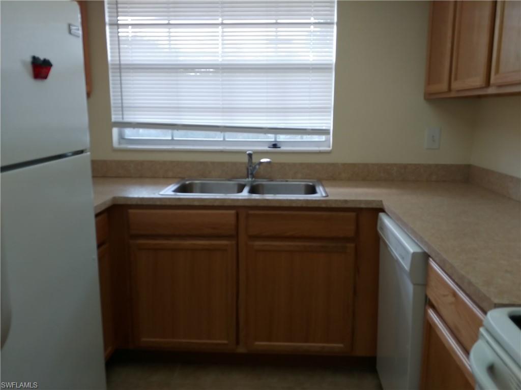 FOXMOOR CONDO - Residential