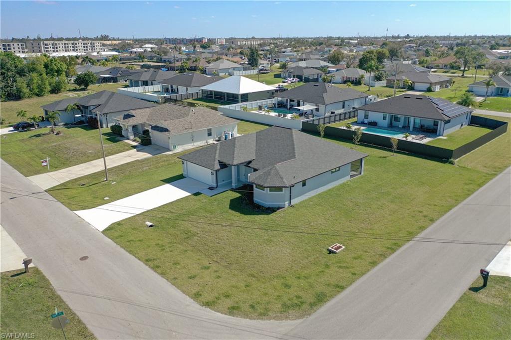 CAPE CORAL - Residential