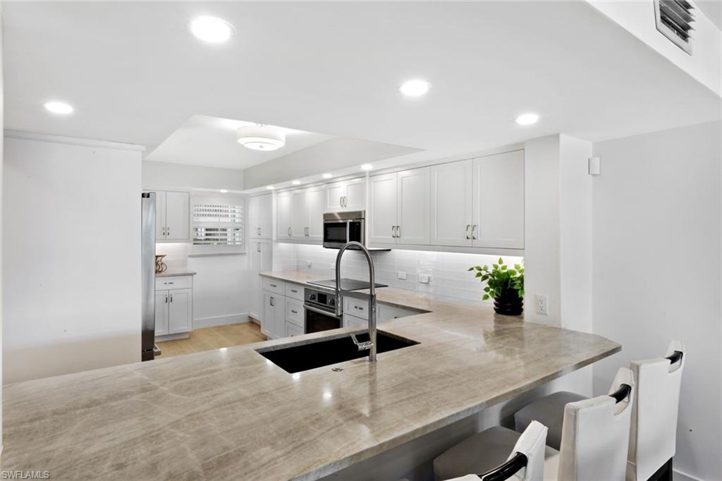 NAPLES BAY CLUB - Residential Lease