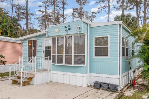 A home in ESTERO