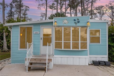 A home in ESTERO