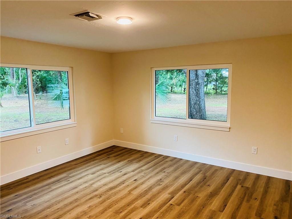 ACREAGE HEADER - Residential