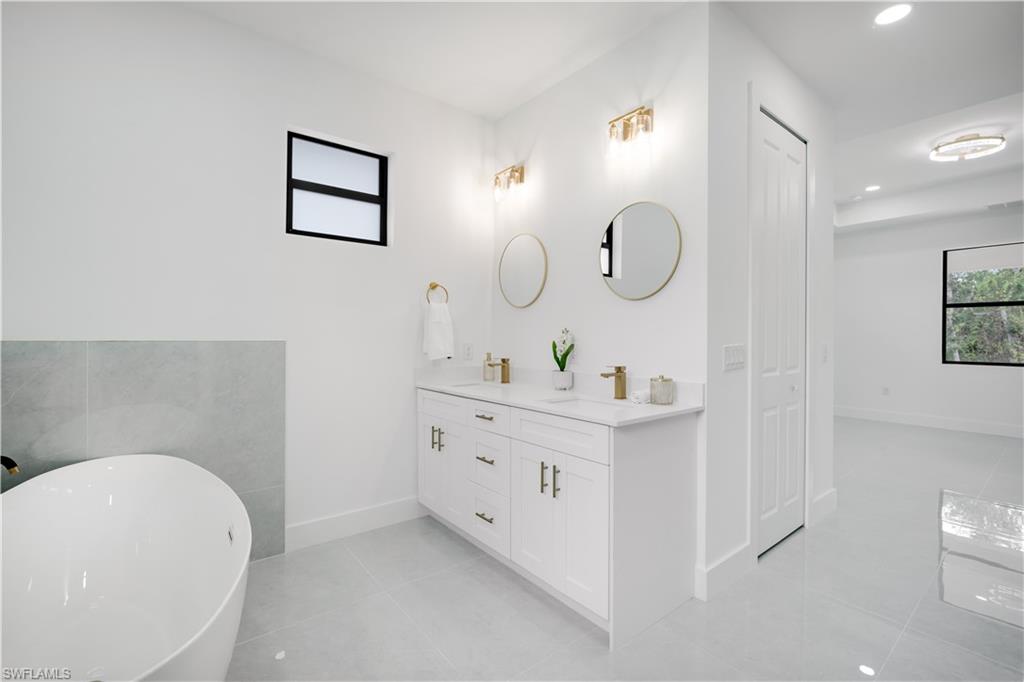 PORT CHARLOTTE - Residential