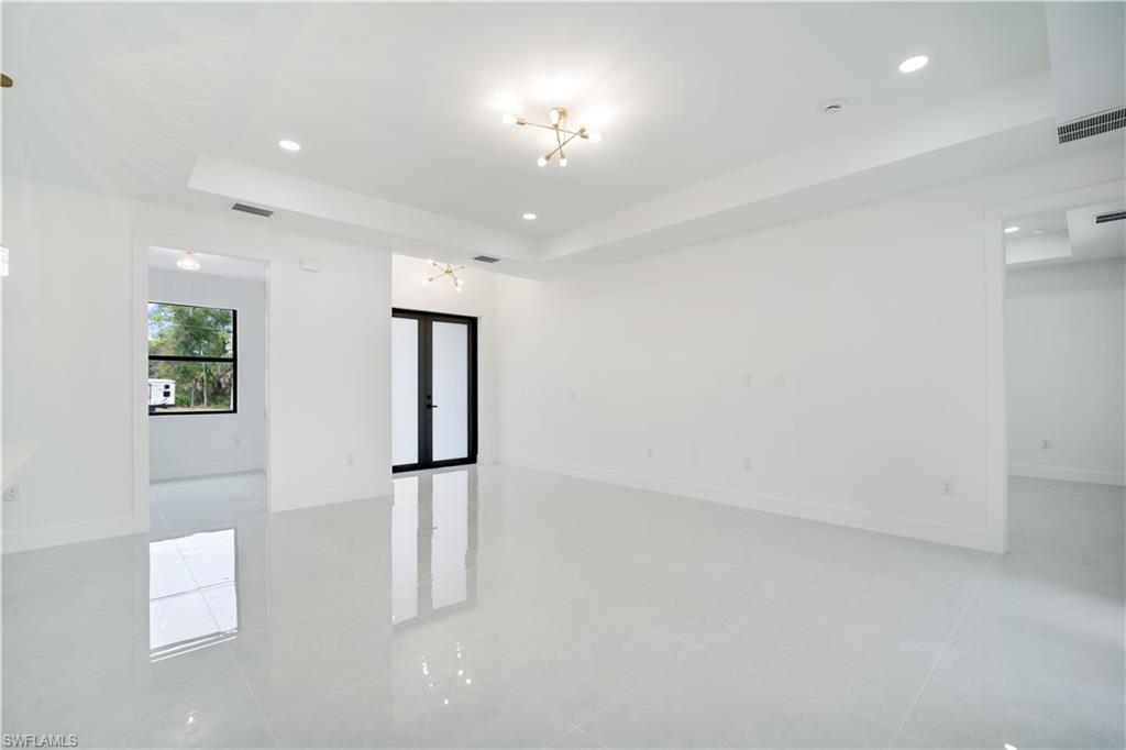 PORT CHARLOTTE - Residential