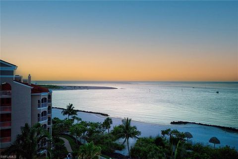 A home in MARCO ISLAND