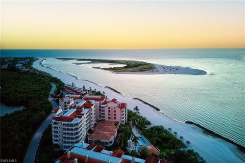 A home in MARCO ISLAND