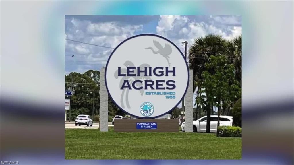 LEHIGH ACRES - Land