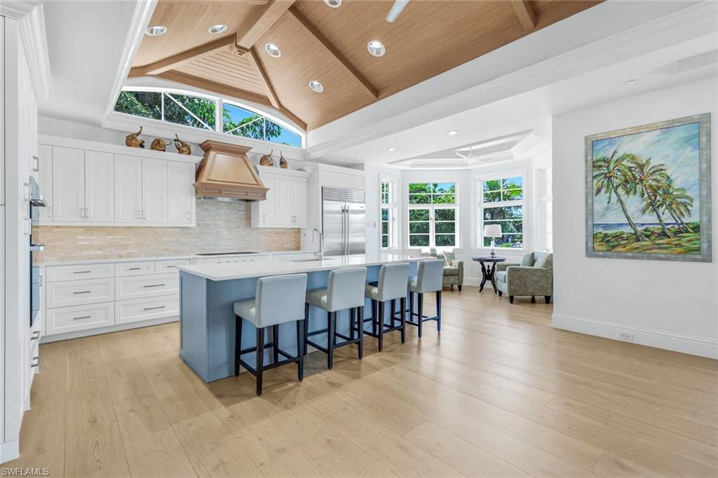 MOORINGS - Residential