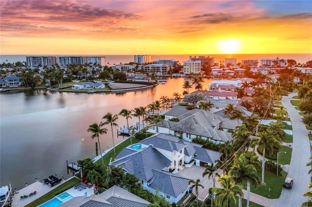 Photo of 400 Spring Line DR, NAPLES, FL 34102 (MLS # 225072993)