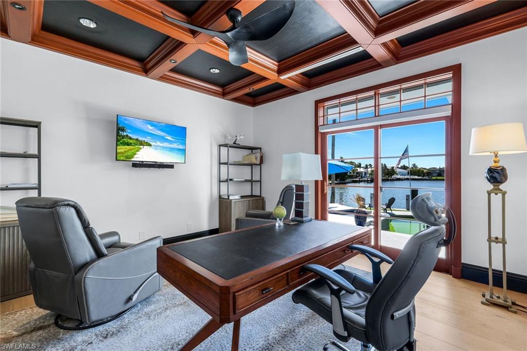 MOORINGS - Residential