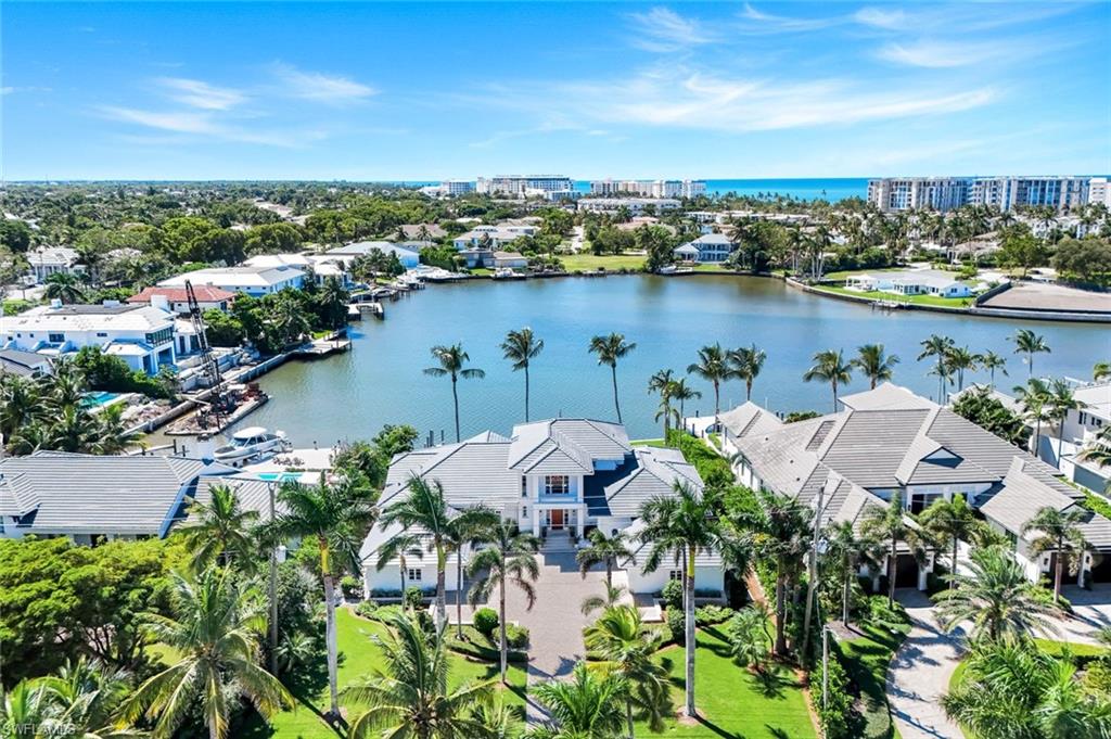 MOORINGS - Residential