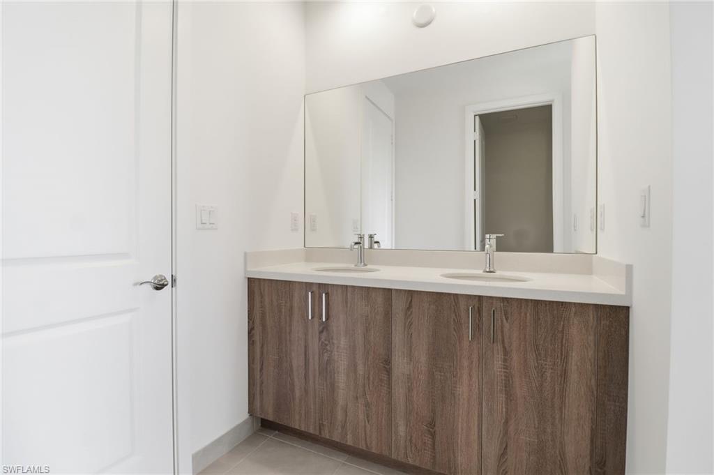 MAPLE RIDGE - Residential