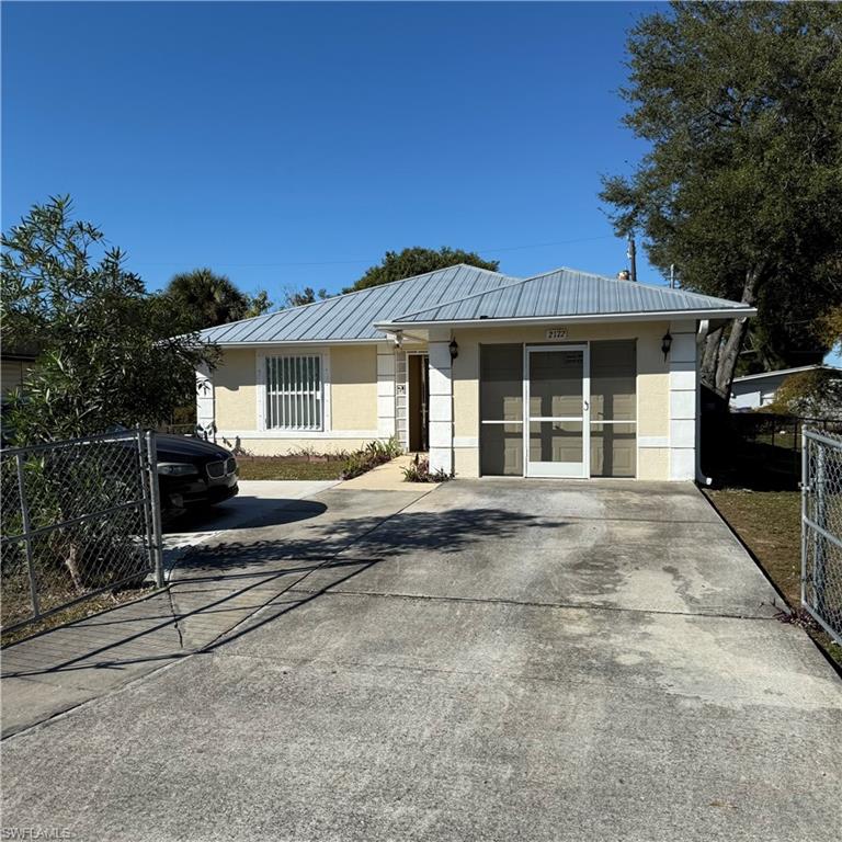 HARLEM LAKE - Residential Lease