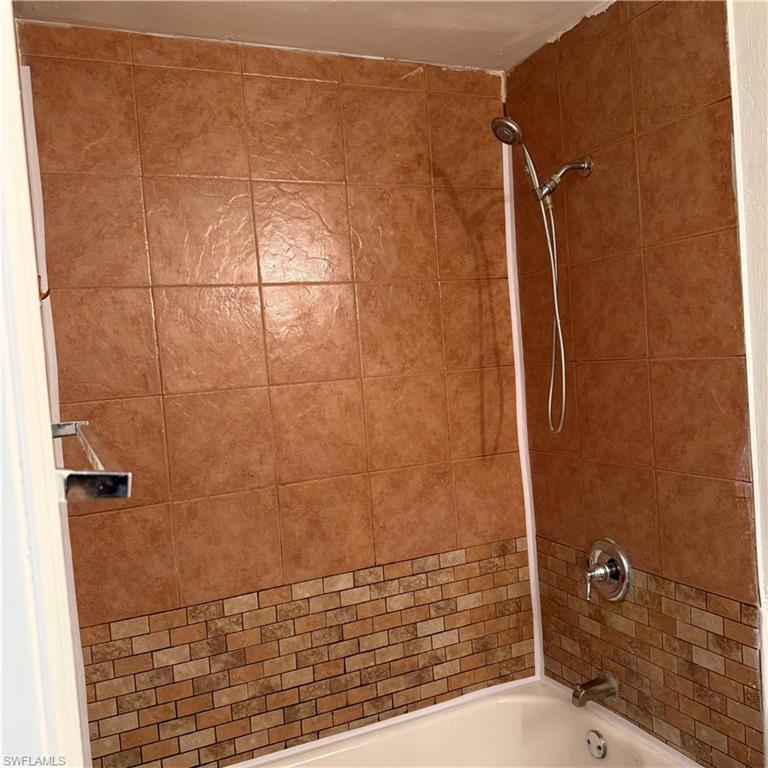 HARLEM LAKE - Residential Lease