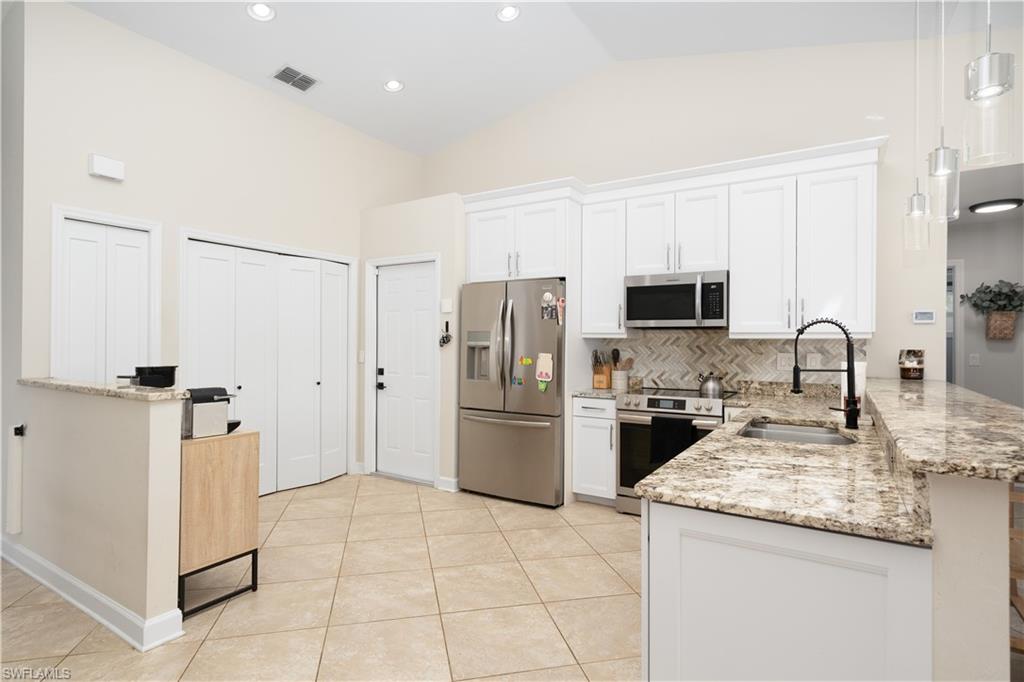 EAGLE POINTE - Residential