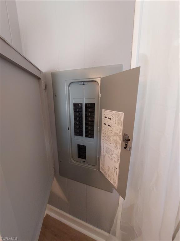 FOREST PARK MOBILE HOME - Residential